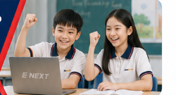Học sinh sử dụng laptop trong lớp học E NEXT